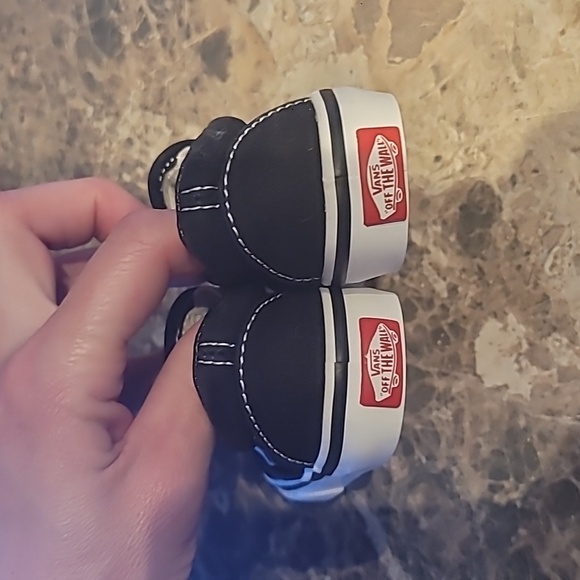 Vans Black & White Toddler Baby Shoes Size 4 - Picture 5 of 6